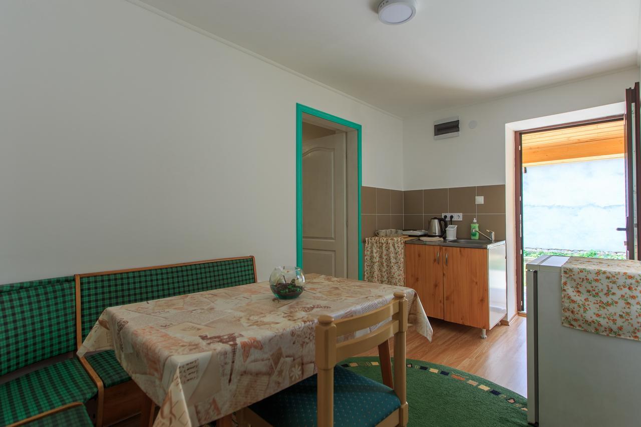 Fortuna Apartments Pacir 外观 照片